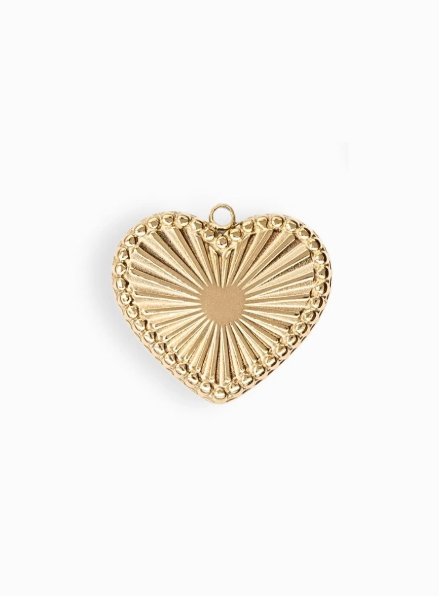 Charm Cœur médaille striée
